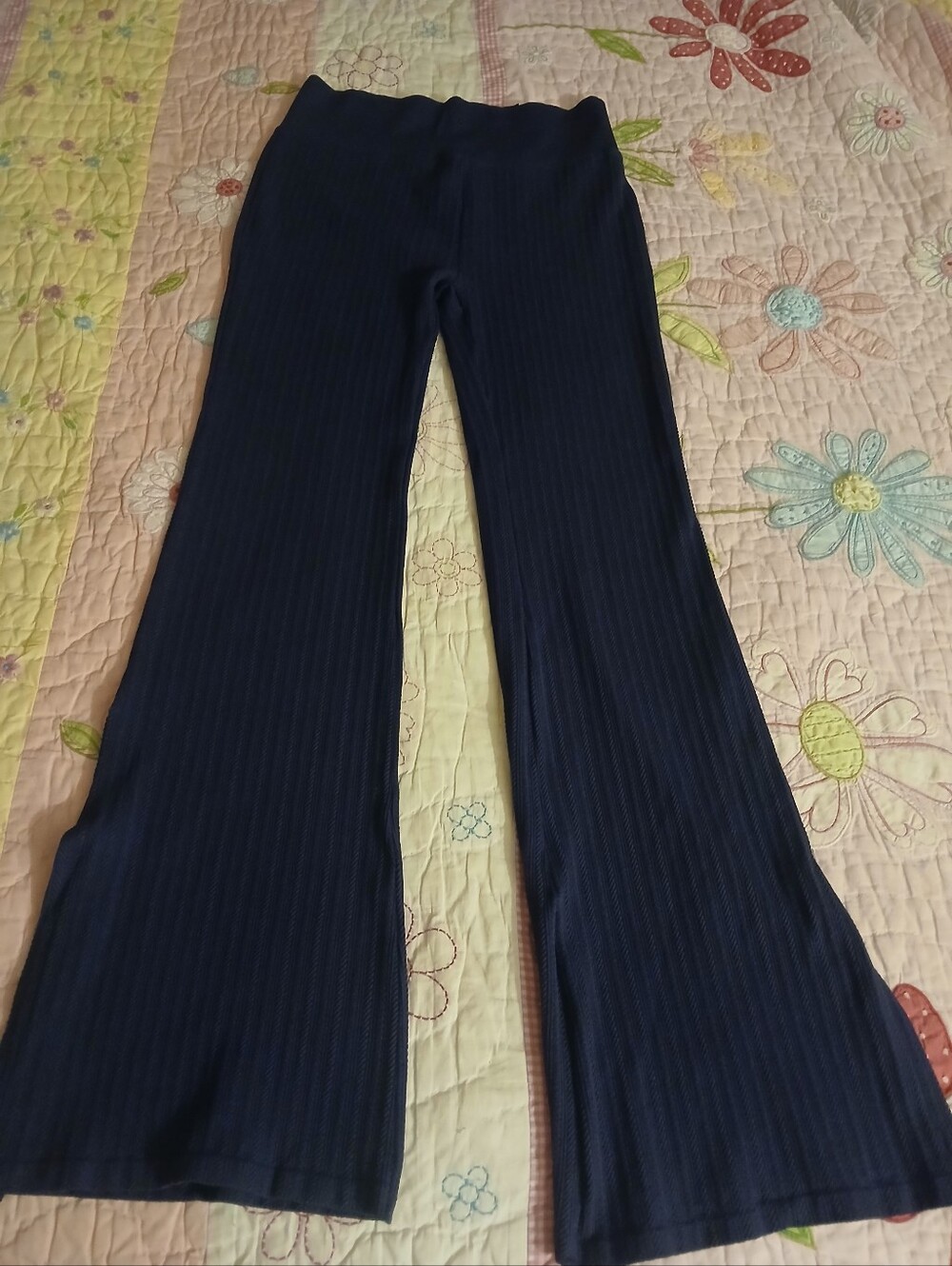 Nwt Navy Pink Victoria Secret Seemless Cable Knit Flare Leggings - Picture 6 of 6